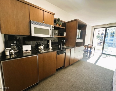 29 Montelago Boulevard - Photo Thumbnail 5