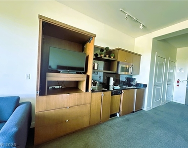 29 Montelago Boulevard - Photo Thumbnail 31