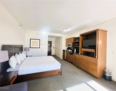 29 Montelago Boulevard - Photo Thumbnail 4