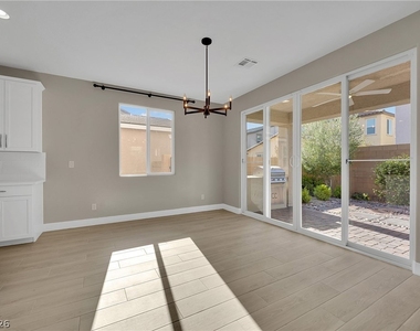 9965 W Meranto Avenue - Photo Thumbnail 24