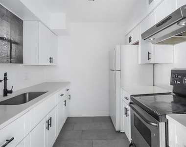 12888 Montfort Drive - Photo Thumbnail 3