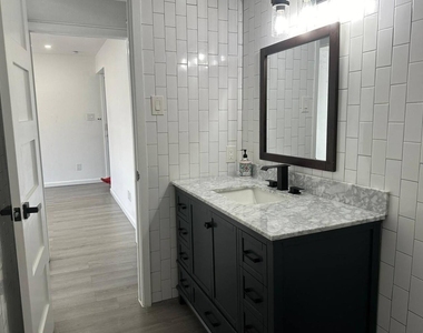 12888 Montfort Drive - Photo Thumbnail 11