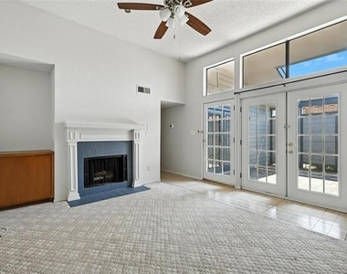 640 Bellaire Drive - Photo Thumbnail 15