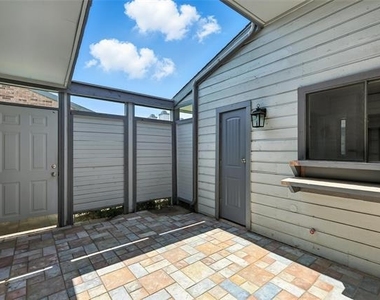 640 Bellaire Drive - Photo Thumbnail 4