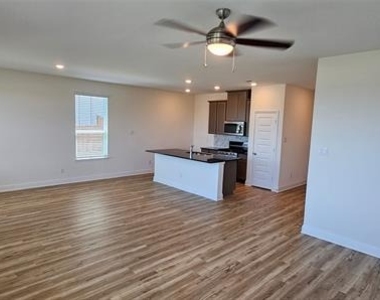 461 Princewood Drive - Photo Thumbnail 11