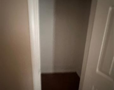 1208 Hall Street - Photo Thumbnail 6