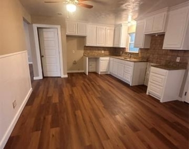 1210 Hall Street - Photo Thumbnail 22