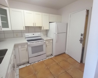 3610 Nw 21st - Photo Thumbnail 6