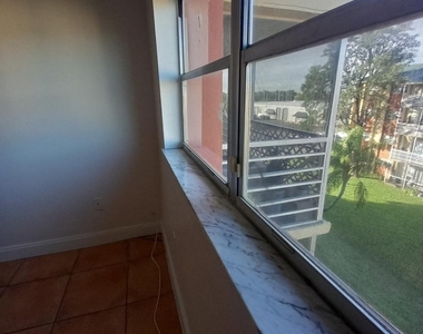 3610 Nw 21st - Photo Thumbnail 5