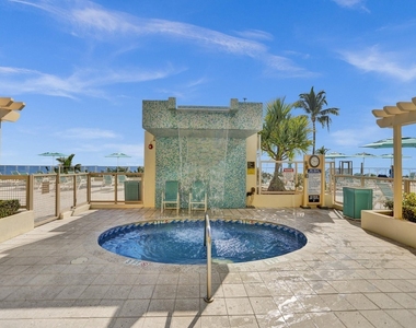 2501 S Ocean Drive - Photo Thumbnail 10