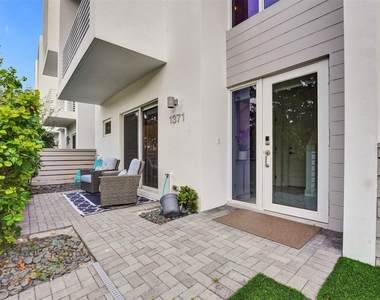 1371 N Ocean Boulevard - Photo Thumbnail 7