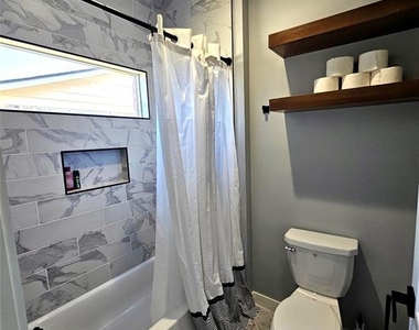 1615 Ne 9th Street - Photo Thumbnail 14