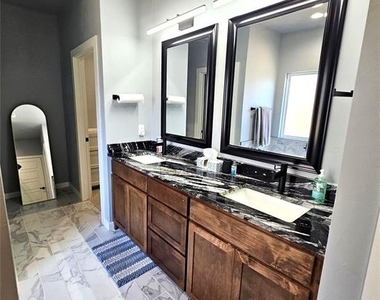 1615 Ne 9th Street - Photo Thumbnail 18