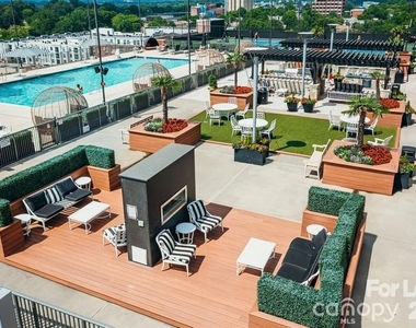 215 N Pine Street - Photo Thumbnail 5