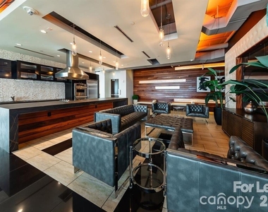215 N Pine Street - Photo Thumbnail 22