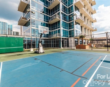 215 N Pine Street - Photo Thumbnail 12