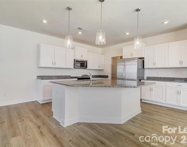 3853 Hayden Lane - Photo Thumbnail 20