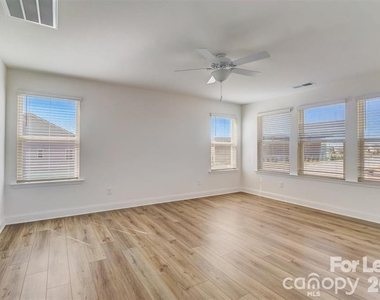 3853 Hayden Lane - Photo Thumbnail 29