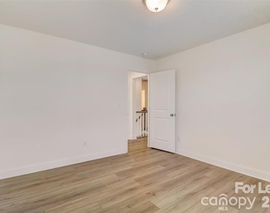 3845 Hayden Lane - Photo Thumbnail 26