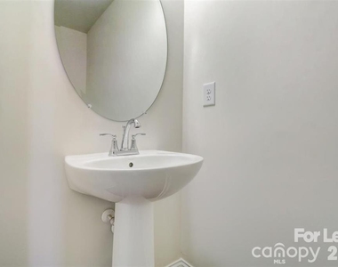 3845 Hayden Lane - Photo Thumbnail 15