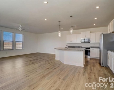 3845 Hayden Lane - Photo Thumbnail 17