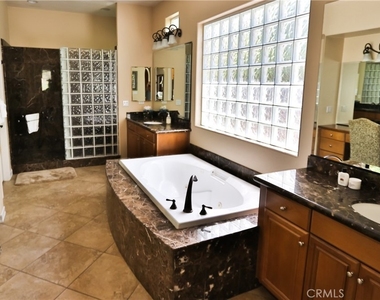 134 Royal Saint Georges Way - Photo Thumbnail 12