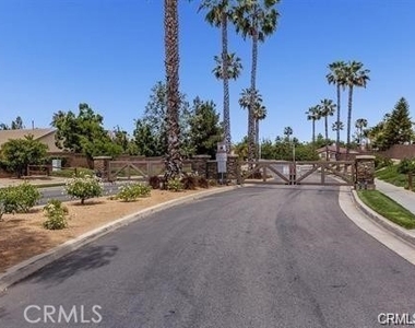 17231 Greentree Drive - Photo Thumbnail 46