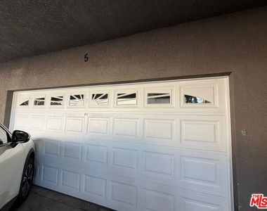 1210 W 39th Street - Photo Thumbnail 2