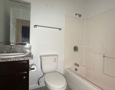 1210 W 39th Street - Photo Thumbnail 8
