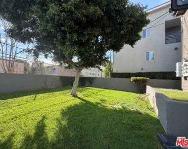 1210 W 39th Street - Photo Thumbnail 13