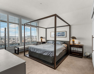 900 W Olympic Boulevard - Photo Thumbnail 21