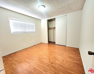 3055 Foothill Boulevard - Photo Thumbnail 2