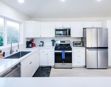 79361 Port Royal Avenue - Photo Thumbnail 11