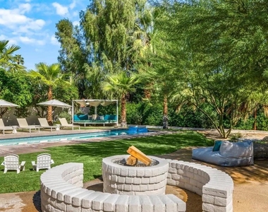 72382 Desert Drive - Photo Thumbnail 4