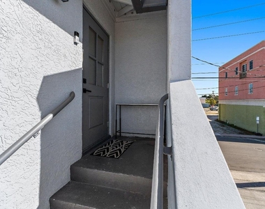 310 Se Denver Avenue - Photo Thumbnail 21