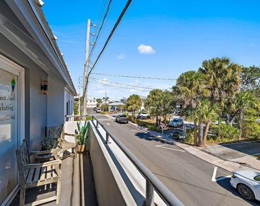 310 Se Denver Avenue - Photo Thumbnail 46
