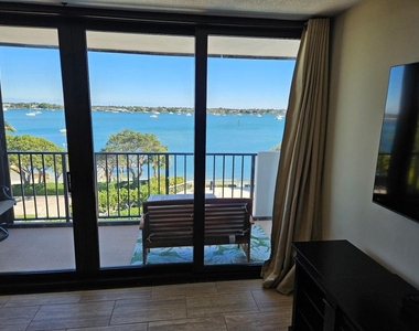 5600 N Flagler Drive - Photo Thumbnail 9