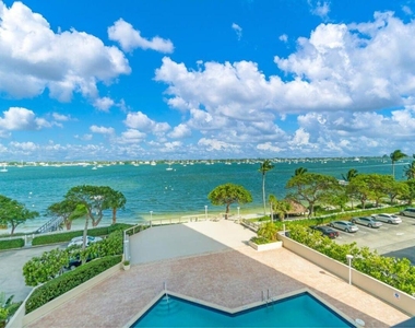 5600 N Flagler Drive - Photo Thumbnail 3