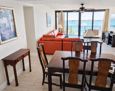 5600 N Flagler Drive - Photo Thumbnail 4