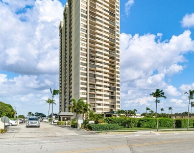 5600 N Flagler Drive - Photo Thumbnail 1