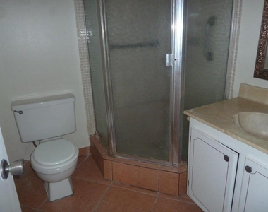 9355 Sw 8th Street - Photo Thumbnail 7