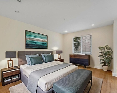 560 Nw 39th Circle - Photo Thumbnail 21