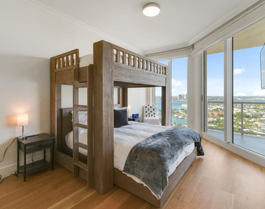 2700 N Ocean Drive - Photo Thumbnail 20