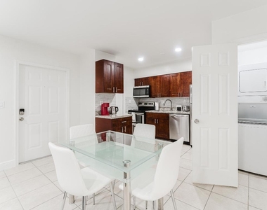 1800 Nw 4th Avenue - Photo Thumbnail 8