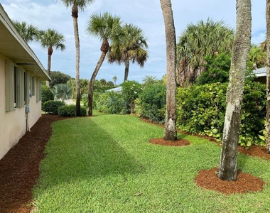 956 Tulip Lane - Photo Thumbnail 36