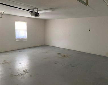 956 Tulip Lane - Photo Thumbnail 27