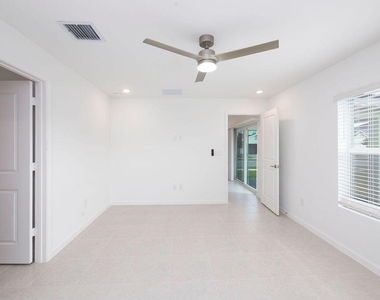 11146 Nw Fernbrook Drive - Photo Thumbnail 16