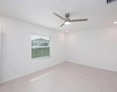 11146 Nw Fernbrook Drive - Photo Thumbnail 13