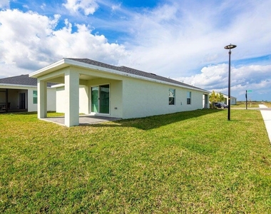 11146 Nw Fernbrook Drive - Photo Thumbnail 38