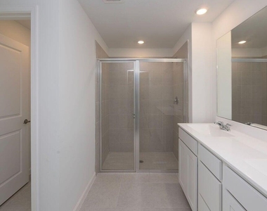 11146 Nw Fernbrook Drive - Photo Thumbnail 20